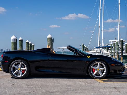 Used 2003 Ferrari 360 Spider image 4