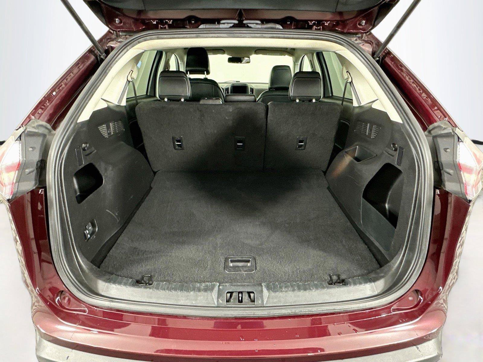 Used 2024 Ford Edge SEL AWD/4WD image 25