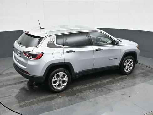 Used 2025 Jeep Compass Sport w/ Mopar Graphics Package AWD/4WD image 30
