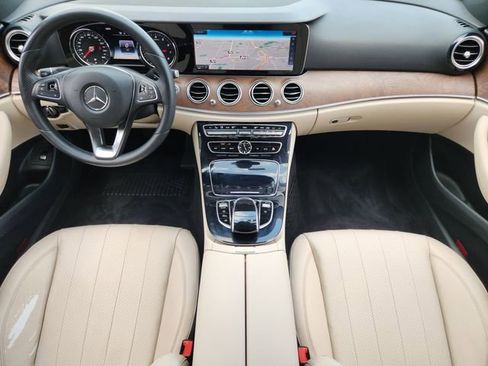 Used 2017 Mercedes-Benz E 300 image 21