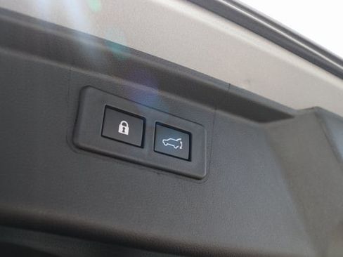 New 2025 Subaru Outback Touring XT image 16