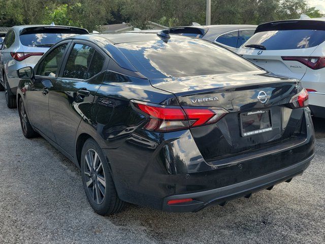 Used 2021 Nissan Versa SV FWD image 3