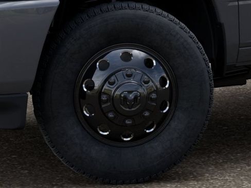 New 2026 RAM 3500 Big Horn AWD/4WD image 9