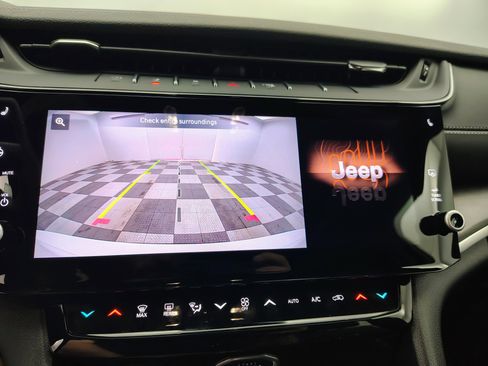 New 2026 Jeep Grand Cherokee L 4WD image 4