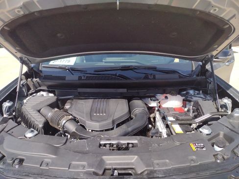 Used 2024 GMC Acadia Elevation image 11