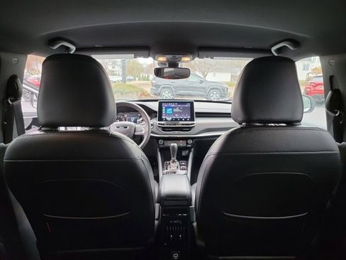 Used 2024 Jeep Compass Trailhawk image 29