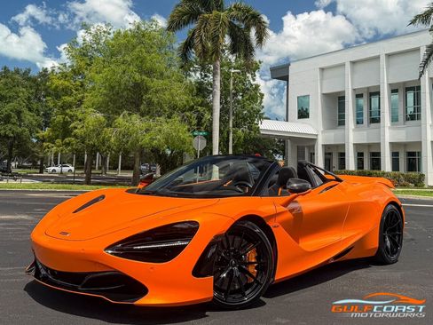 Used 2022 McLaren 720S Performance RWD image 12
