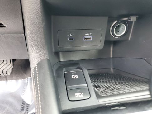 Used 2023 Nissan Kicks SV image 30