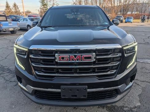 Used 2025 GMC Acadia Elevation image 2