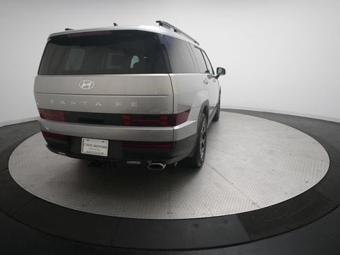 Used 2025 Hyundai Santa Fe SEL AWD/4WD image 13