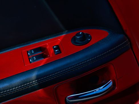 Used 2014 Dodge Challenger R/T image 41