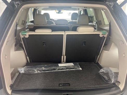 New 2026 Volkswagen Atlas SEL Premium R-Line AWD/4WD image 33
