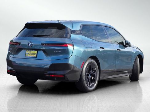 Used 2023 BMW iX xDrive50 w/ Premium Package image 4