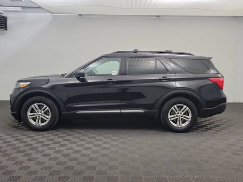 Used 2021 Ford Explorer XLT w/ Class III Trailer Tow Package image 2