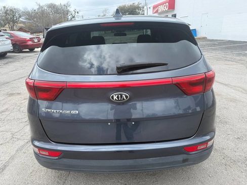 Used 2019 Kia Sportage LX image 7