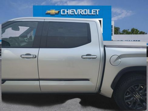 Used 2022 Toyota Tundra Platinum w/ Advanced Package AWD/4WD image 30