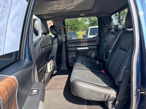 Used 2019 Ford F150 Lariat w/ Equipment Group 502A Luxury AWD/4WD image 22