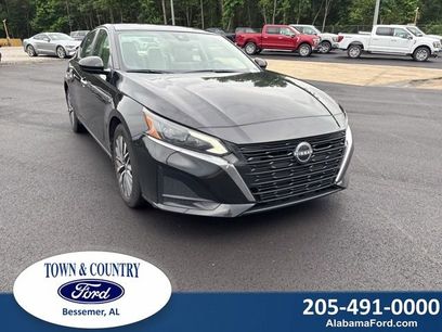 Used 2024 Nissan Altima 2.5 SV w/ SV Premium Package