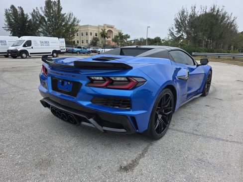 Used 2024 Chevrolet Corvette Z06 w/ Stealth Interior Trim Package image 27