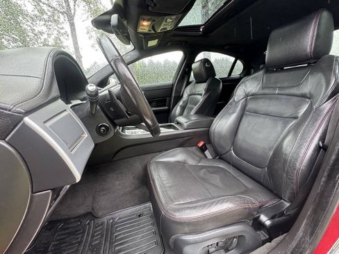 Used 2015 Jaguar XF Sport AWD/4WD image 9