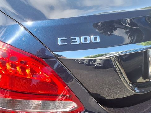 Used 2018 Mercedes-Benz C 300 Sedan image 9