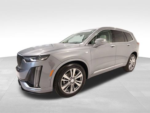 Certified 2022 Cadillac XT6 Premium Luxury w/ Technology Package AWD/4WD image 8