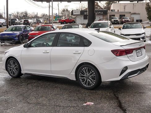 Used 2023 Kia Forte GT-Line image 9
