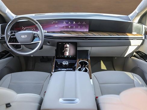 Certified 2025 Cadillac Escalade Sport Platinum image 25