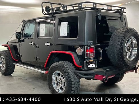 Used 2008 Jeep Wrangler Unlimited Rubicon w/ Dual Top Group AWD/4WD image 3