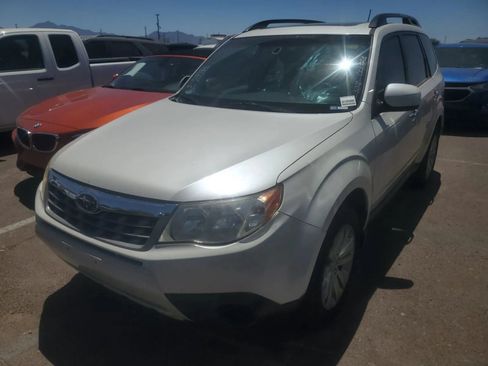 Used 2012 Subaru Forester 2.5X Premium w/ Popular Pkg 3 AWD/4WD image 1