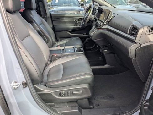 Used 2025 Honda Odyssey Sport-L image 27