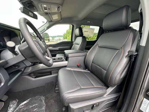 New 2026 Ford F550 4x4 Crew Cab Super Duty image 18