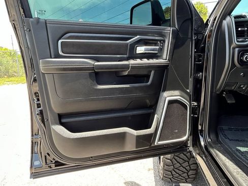 Used 2023 RAM 2500 Laramie w/ Night Edition AWD/4WD image 39