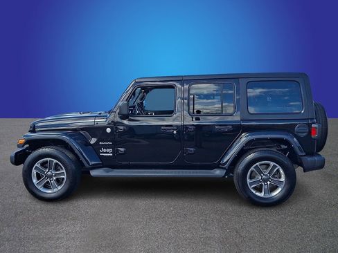 Used 2022 Jeep Wrangler Unlimited Sahara AWD/4WD image 7