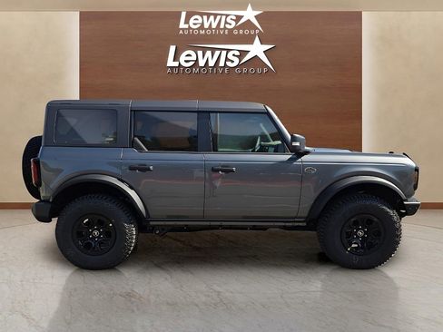 Used 2024 Ford Bronco Wildtrak image 6