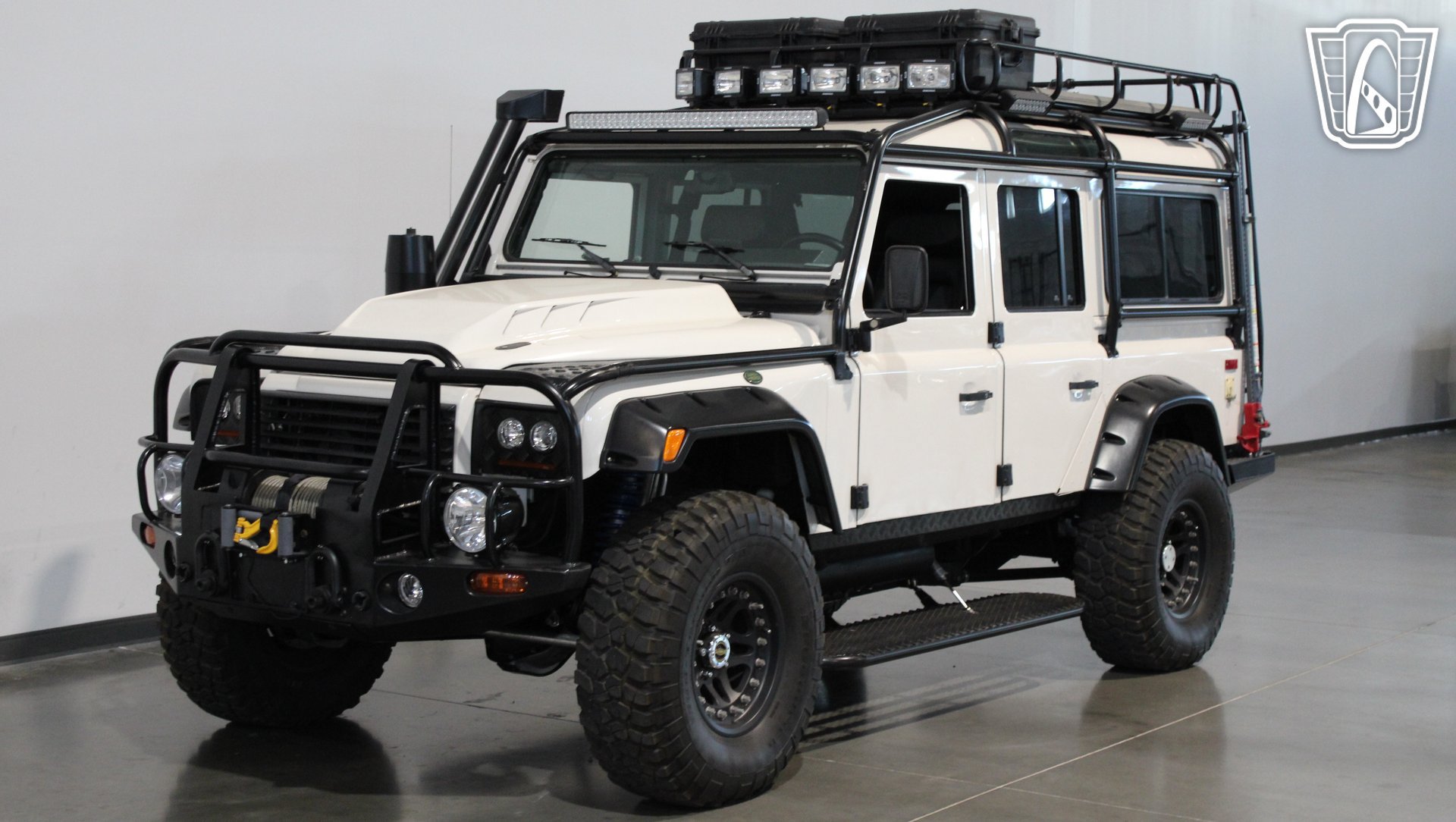 Used 1993 Land Rover Defender 110 AWD/4WD image 32