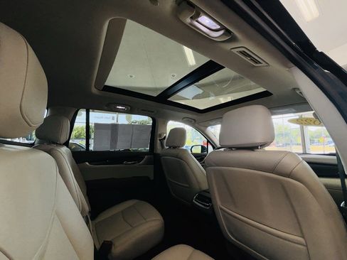 Used 2022 Cadillac XT6 Premium Luxury w/ Technology Package AWD/4WD image 43