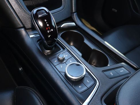 Certified 2023 Cadillac XT6 Sport w/ Technology Package image 32