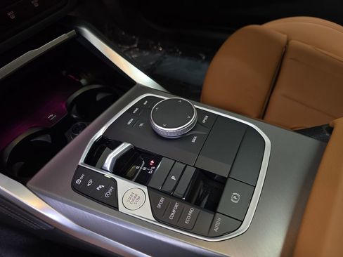 Used 2025 BMW 230i w/ M Sport Package image 26