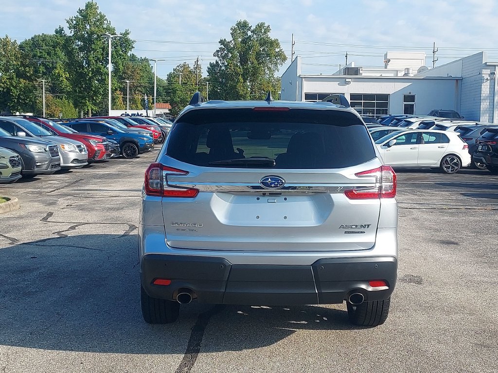 Used 2023 Subaru Ascent Limited AWD/4WD image 6