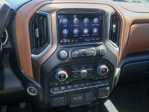 Used 2022 Chevrolet Silverado 3500 High Country AWD/4WD image 16