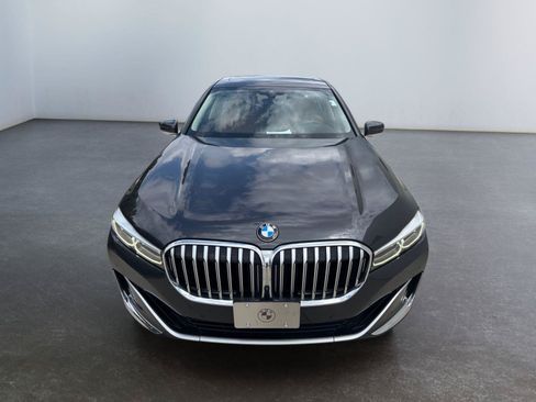 Used 2022 BMW 750Li xDrive AWD/4WD image 10