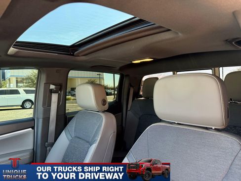 Used 2024 Chevrolet Colorado ZR2 w/ Technology Package image 20