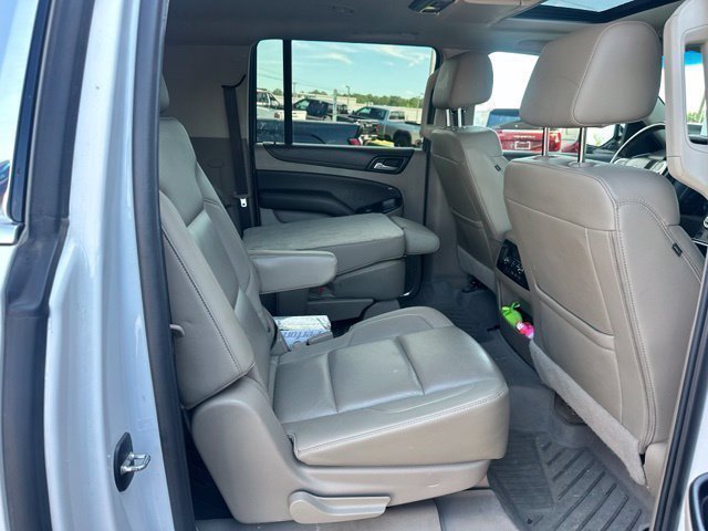 Used 2018 Chevrolet Suburban Premier AWD/4WD image 31