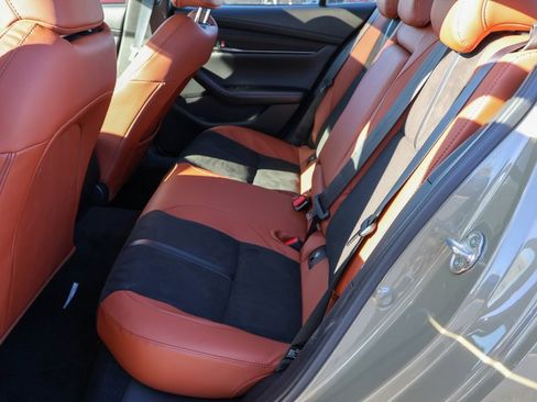 Used 2025 MAZDA MAZDA3 s image 30