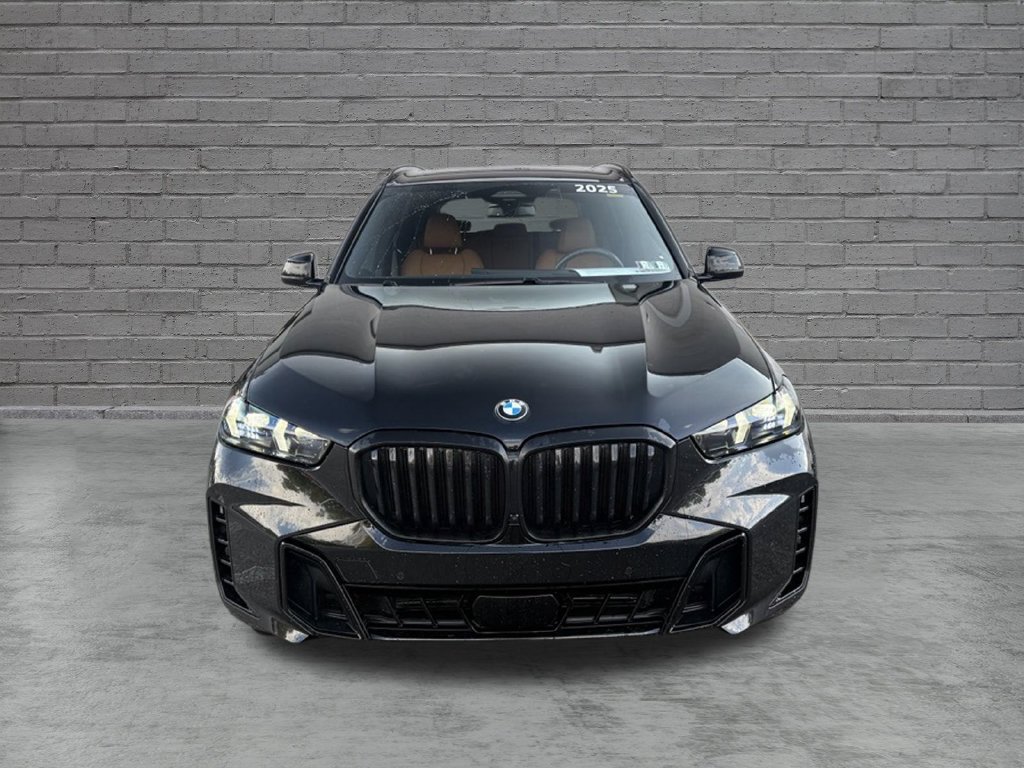 Used 2025 BMW X5 xDrive40i w/ M Sport Package AWD/4WD image 11