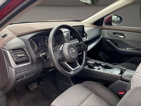 Used 2023 Nissan Rogue SV FWD image 12