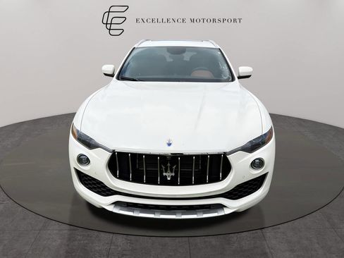 Used 2018 Maserati Levante S GranLusso image 1