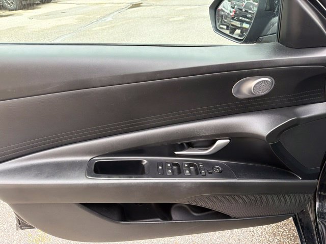 Used 2024 Hyundai Elantra SEL FWD image 20