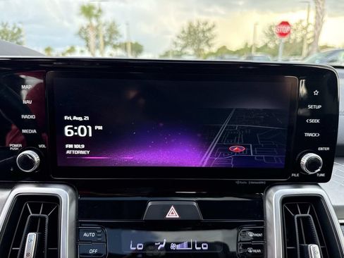 Used 2022 Kia Sorento S w/ Panoramic Sunroof Package FWD image 30